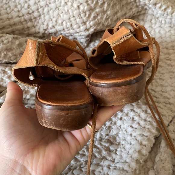 Free People shoes - Picture 4 of 4